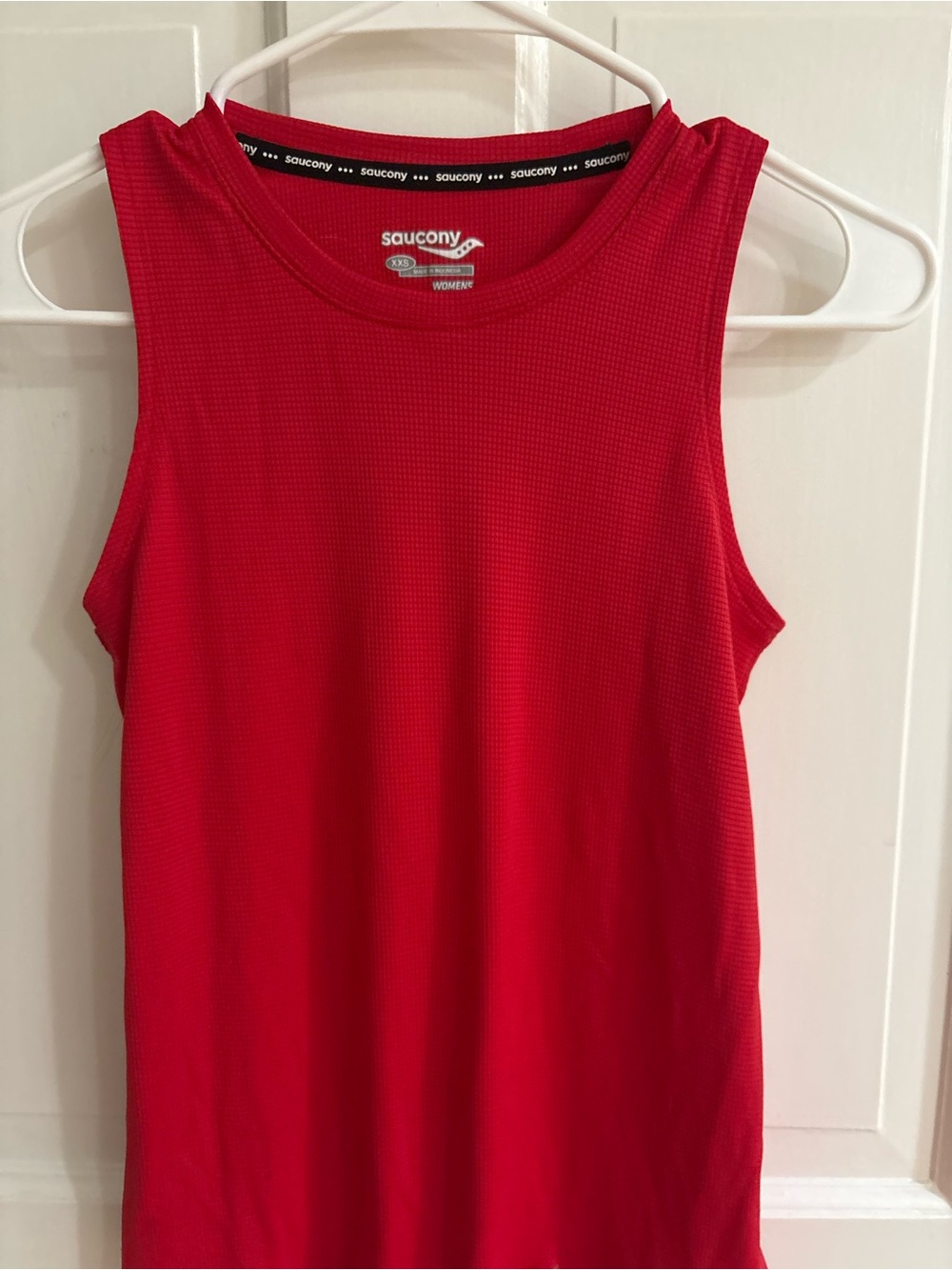 Saucony Women's Red Athletic Sleeveless Tank
